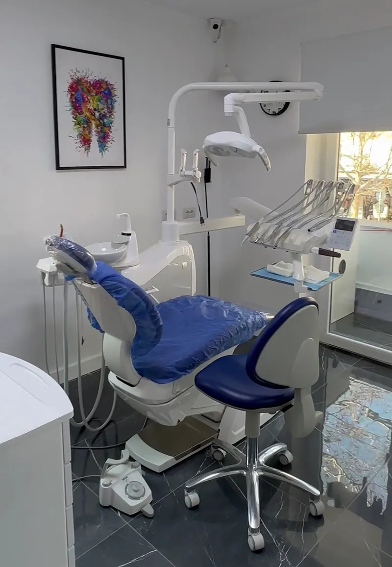 A second view of the bright treatment room